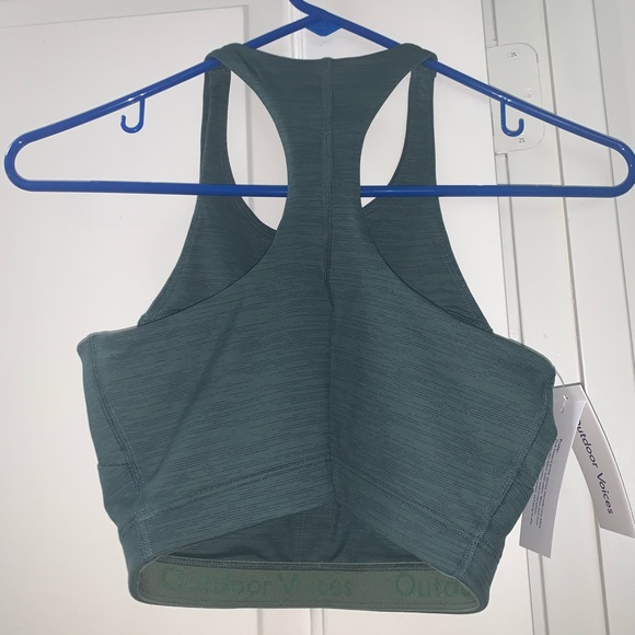 Outdoor Voices Techsweat crop top in Evergreen - Picture 4 of 4